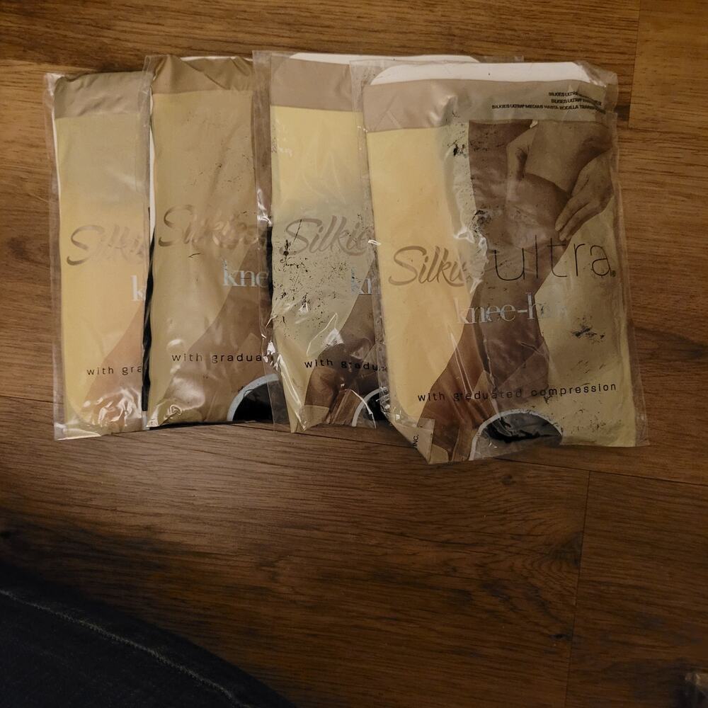 silkies ultra knee hi's with graduated compression 4pks new
